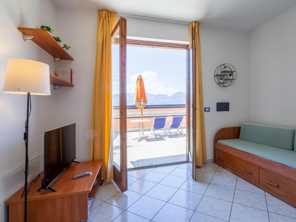 Appartamento Locazione Turistica Residenza Agrifoglio-5 Luino Esterno foto