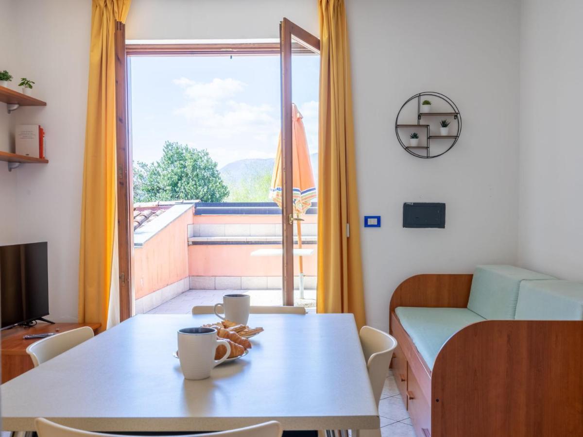 Appartamento Locazione Turistica Residenza Agrifoglio-5 Luino Esterno foto